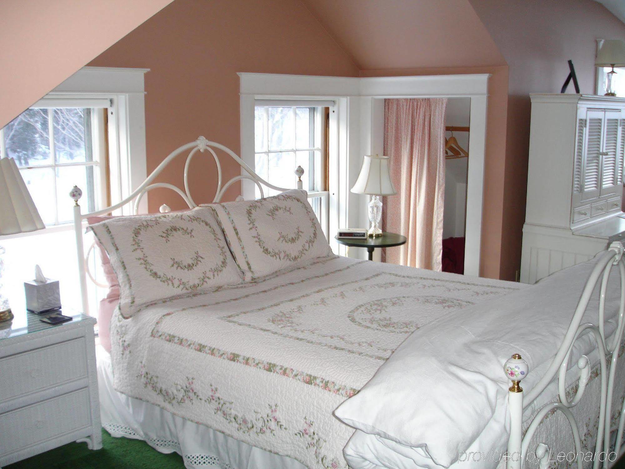 The Trumbull House Bed And Breakfast Hanover Quarto foto